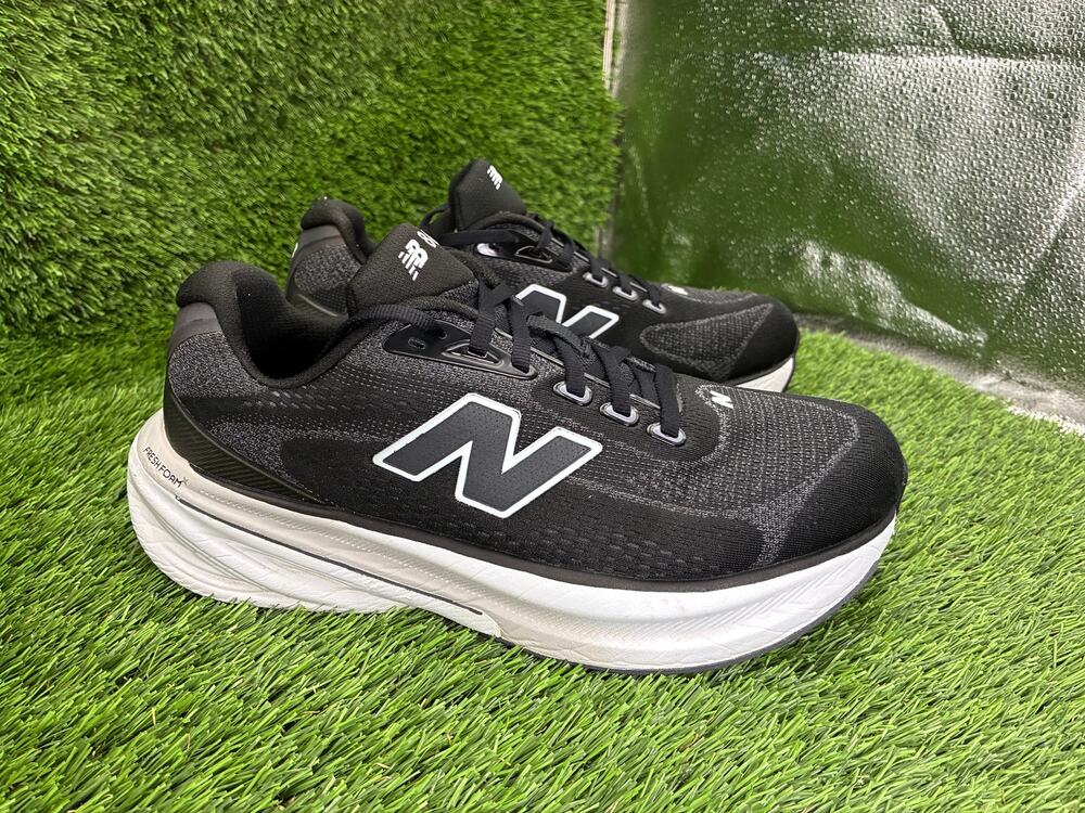 New Balance Fresh Foam X 860v15 M8607GW Athletic Sneaker Unisex M8/W9.5 Black